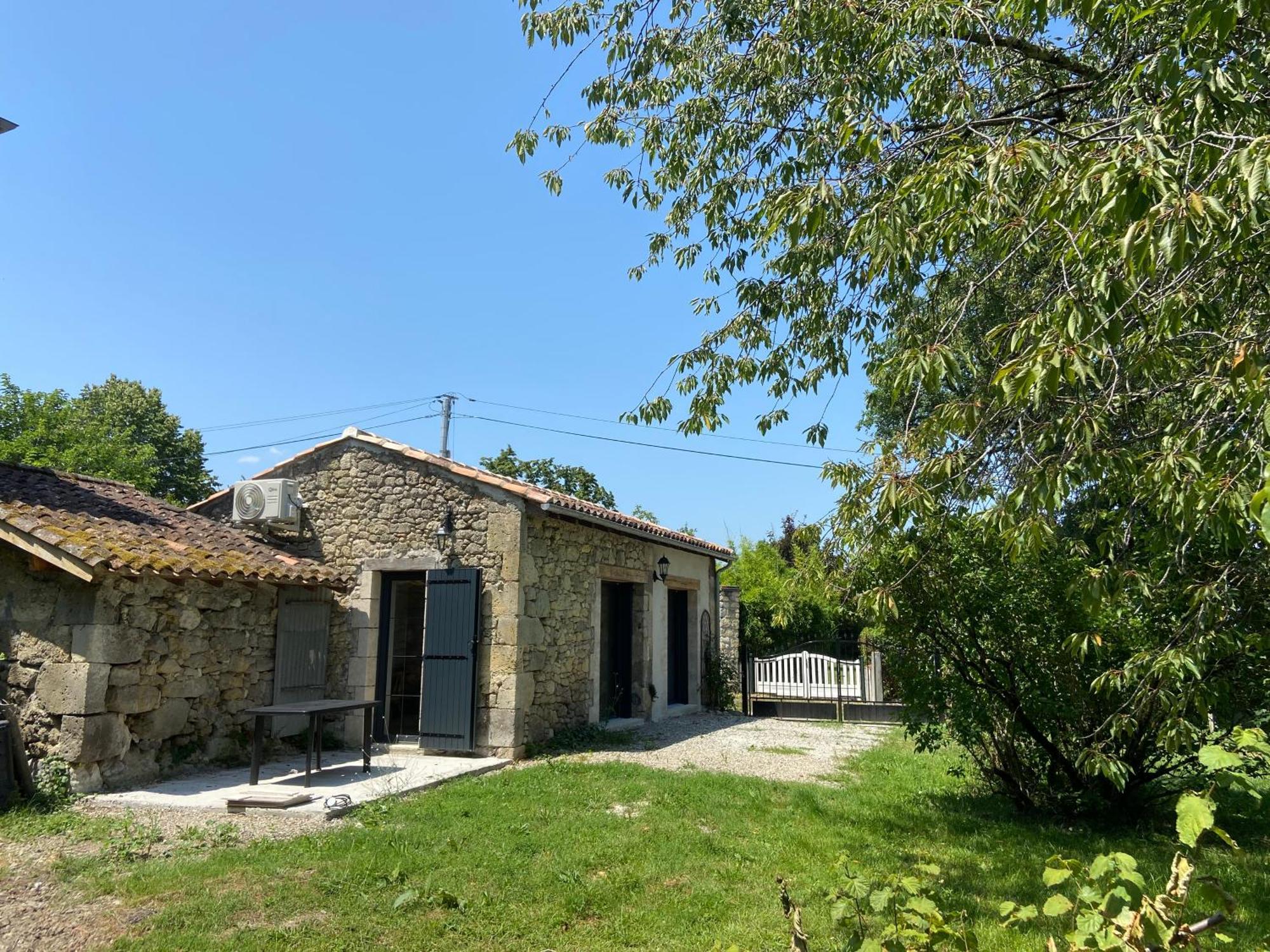 Bien Plus Qu'Une Chambre D'Hote Un Lodge Avec Kitchinette Terrasse Et Jardin Prive Clos Lasserre  Εξωτερικό φωτογραφία